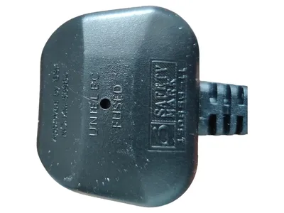 UNIELEC Netzkabel UK Stecker BS1363 IEC C7 Kaltgerätekabel Schwarz