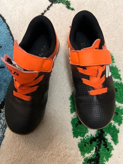 FILA Kinder Fußballschuhe Hallenschuhe Gr. 29 Orange Schwarz Klett
