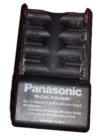 Panasonic A71003-1501 Akku Ladegerät NiCd Vintage Schwarz Made in W. Germany