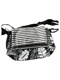 DAKINE Umhängetasche Damen Casual Schwarz Blattmuster Streifen 2