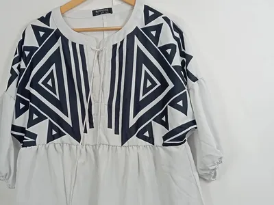 BLOOMCHIC Damen Bluse Gr. 42 Weiß Geometrisches Muster Casual Shirt