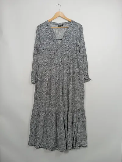 EIGHT2NINE Damen Maxikleid Freizeitkleid Gr. 40/L Viskose Schwarz Grafisch