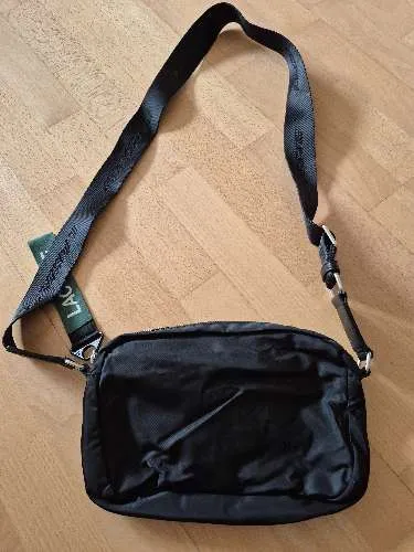 Lacoste Umhängetasche Schwarz Crossbody Bag Nylon Sportlich Herren