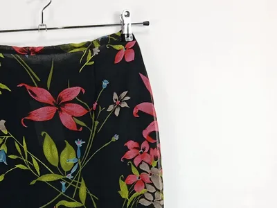 Broadway Damen Faltenrock Blumenmuster Mehrfarbig Gr. M Feminin