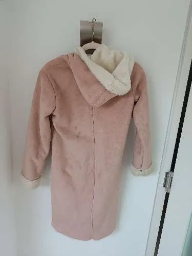 United Colors of Benetton Felljacke Mantel Blumenstickerei Rosa Gr. 34/XS