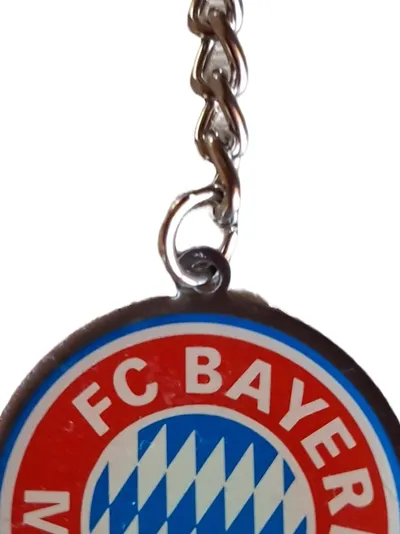 FC Bayern München Logo Schlüsselanhänger Sportlich Mehrfarbig Fanartikel