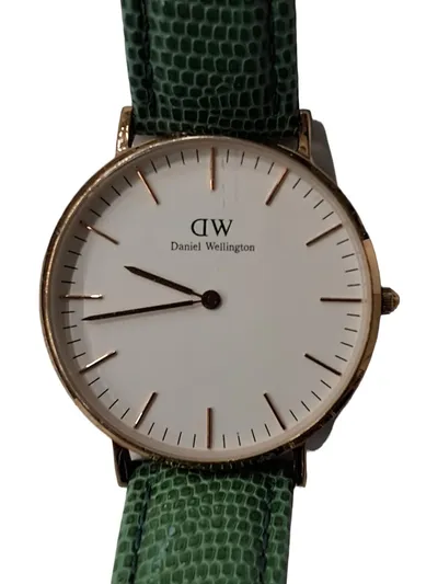 Daniel Wellington Damenuhr Elegant Grün Leder Edelstahl Armbanduhr