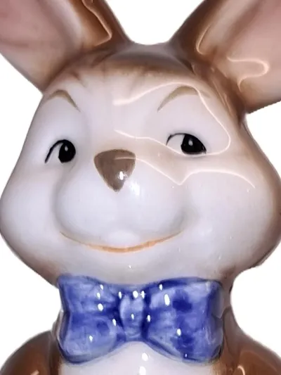 Goebel Osterhase auf Ei Porzellan Dekofigur Mehrfarbig Nostalgisch 16cm