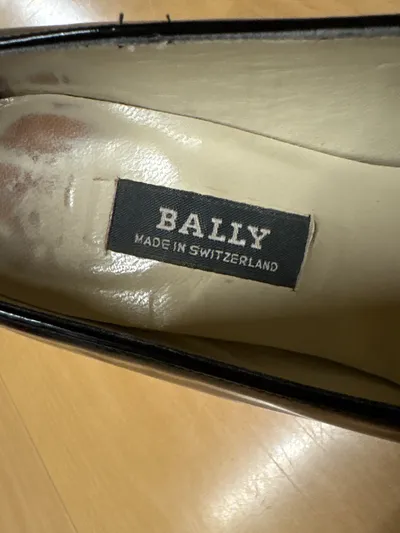 Bally Damen Pumps Lackleder Schwarz Gr. 38,5 Made in Switzerland Klassisch