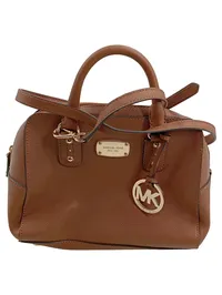 Michael Kors Damen Henkeltasche Braun Leder Saffiano MK Logo Anhänger 1