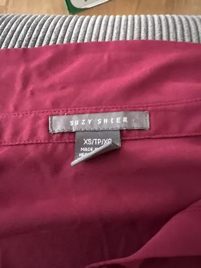 Suzy Shier Damen Bluse Bordeaux Rot Gr. XS/34 Langarm Business