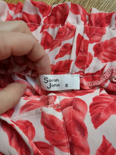 SARAH JOHN Damen Shorts S Mehrfarbig Blattmuster Casual Viskose