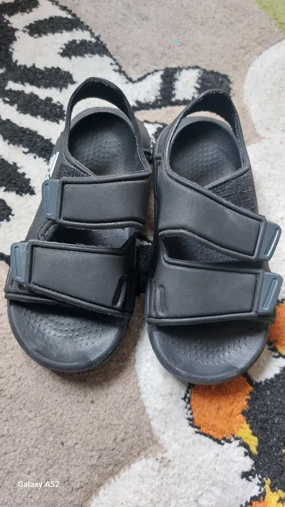 Adidas Outdoorsandalen Kinder Sandalen Gr. 29 Schwarz Sportlich