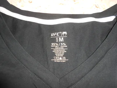 Venum UFC Damen Sport Shirt Schwarz Gr. M V-Ausschnitt MMA Fitness
