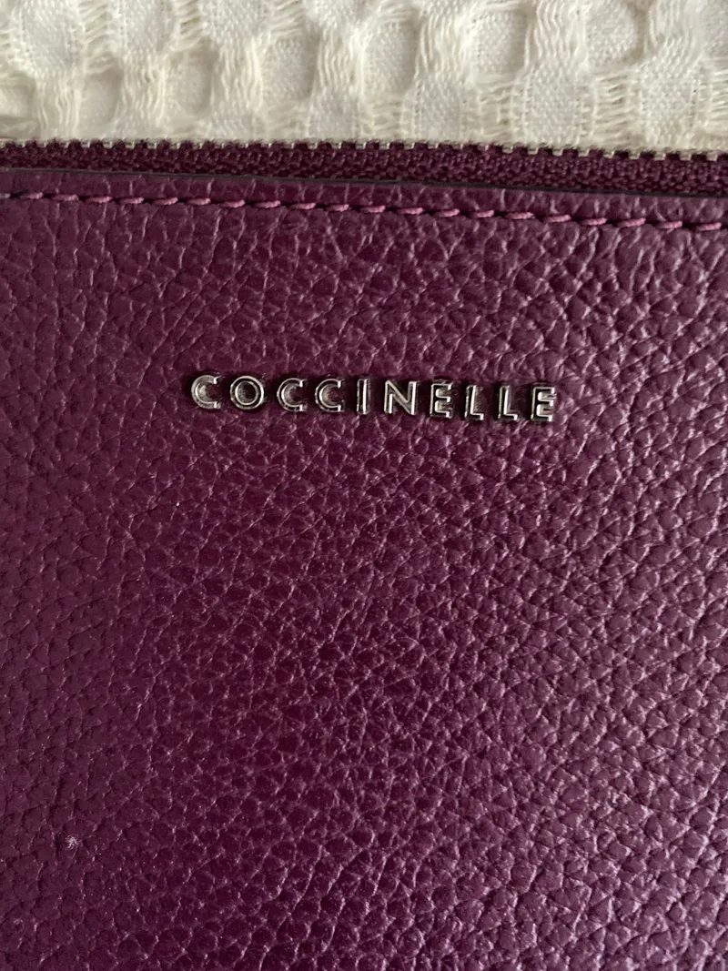 Coccinelle Damen Umhängetasche Leder Dunkelrot Elegant 3