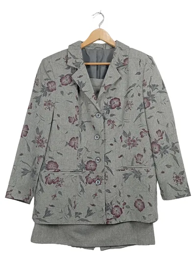 Atelier Goldner Schnitt Damen Kostüm Blazer Rock Blumenmuster Gr. 40