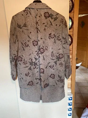 Atelier Goldner Schnitt Damen Kostüm Blazer Rock Blumenmuster Gr. 40