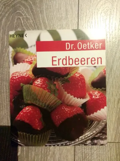 Dr. Oetker Erdbeeren Kochbuch Rezepte Backen Desserts Sommerfrucht