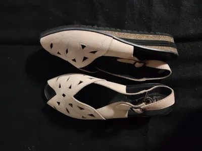 ACO Damen Sandalen Beige Gr. 40 Komfortabel Lochmuster Fersenriemen