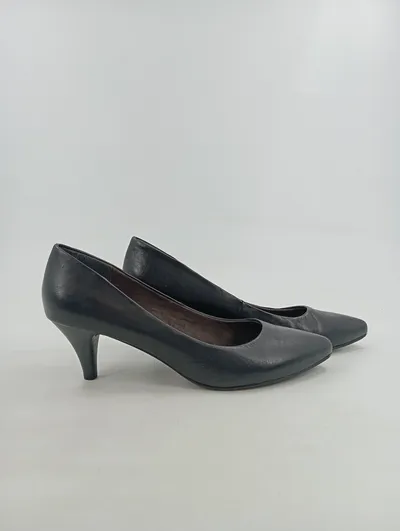 Tamaris Damen Pumps Gr. 40 Schwarz Elegant Business Kitten Heel