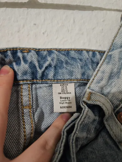 H&M Damen Jeans Wide Fit Baggy High Waist Blau Gr. 44 Denim