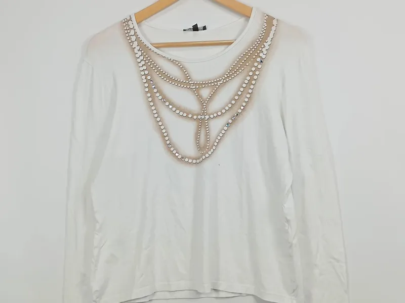 Bandolera Damen Langarmshirt Gr. 40/L Weiß Feminin Perlenkette Print 3