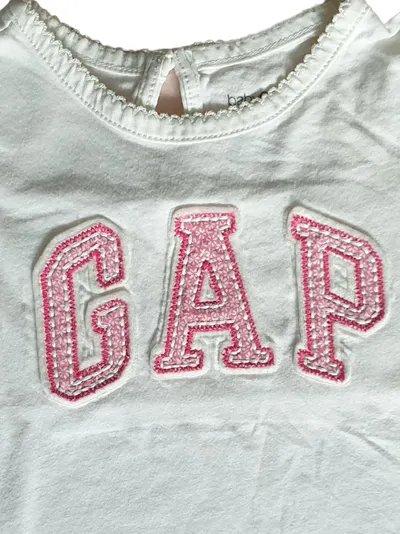 babyGap T-Shirt Gr. 80 Weiß Kurzarm Baumwolle Logo Print Applikation