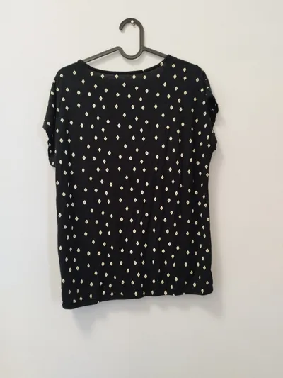 LASCANA Damen T-Shirt Schwarz gemustert Gr. 40/42 Casual Kurzarm