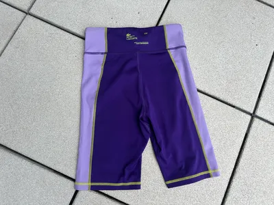 Lacoste Damen Sport-Shorts Gr. 38/M Lila