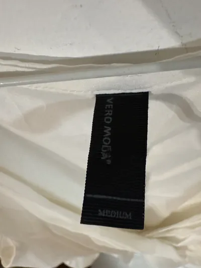 VERO MODA Damen Sommerkleid Weiß Gr. XS/34 Wickeloptik V-Ausschnitt