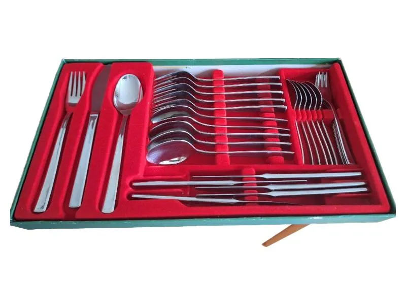 BSF Besteckset 24-teilig Edelstahl 18/8 Besteck Set Koffer Silber 3