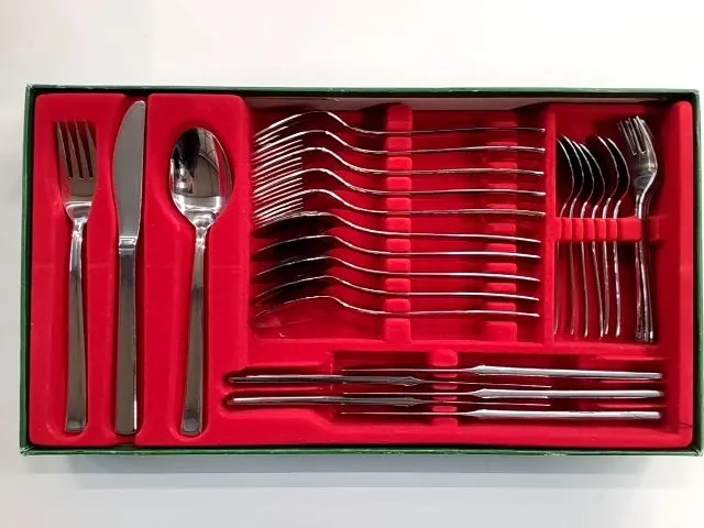 BSF Besteckset 24-teilig Edelstahl 18/8 Besteck Set Koffer Silber 6
