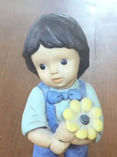 Goebel Nina Marco Dekofigur Junge Blume Porzellan Klassisch Blau 14cm