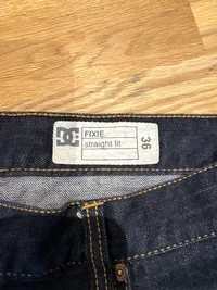 DC Herren Jeans Shorts Blau W36 Casual FIXIE Straight Fit 3