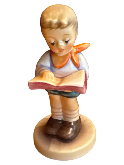 Goebel Spielfigur Junge mit Buch Mehrfarbig 10 cm Höhe 5 cm Breite