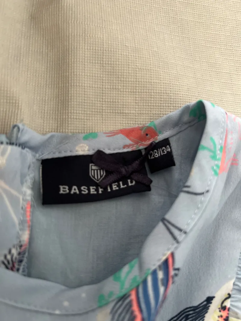 BASEFIELD Mädchen Sommerkleid Rüschen Fischmuster Blau Gr. 128/134 7