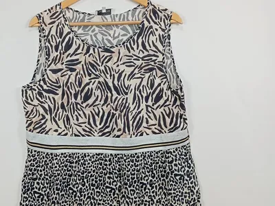 justWhite Damen Top Gr. 44 Animal Print Tiermuster Mehrfarbig Viskose