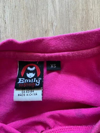 Emily the Strange Damen T-Shirt Pink Gr. 34, XS Katzen Motiv Casual
