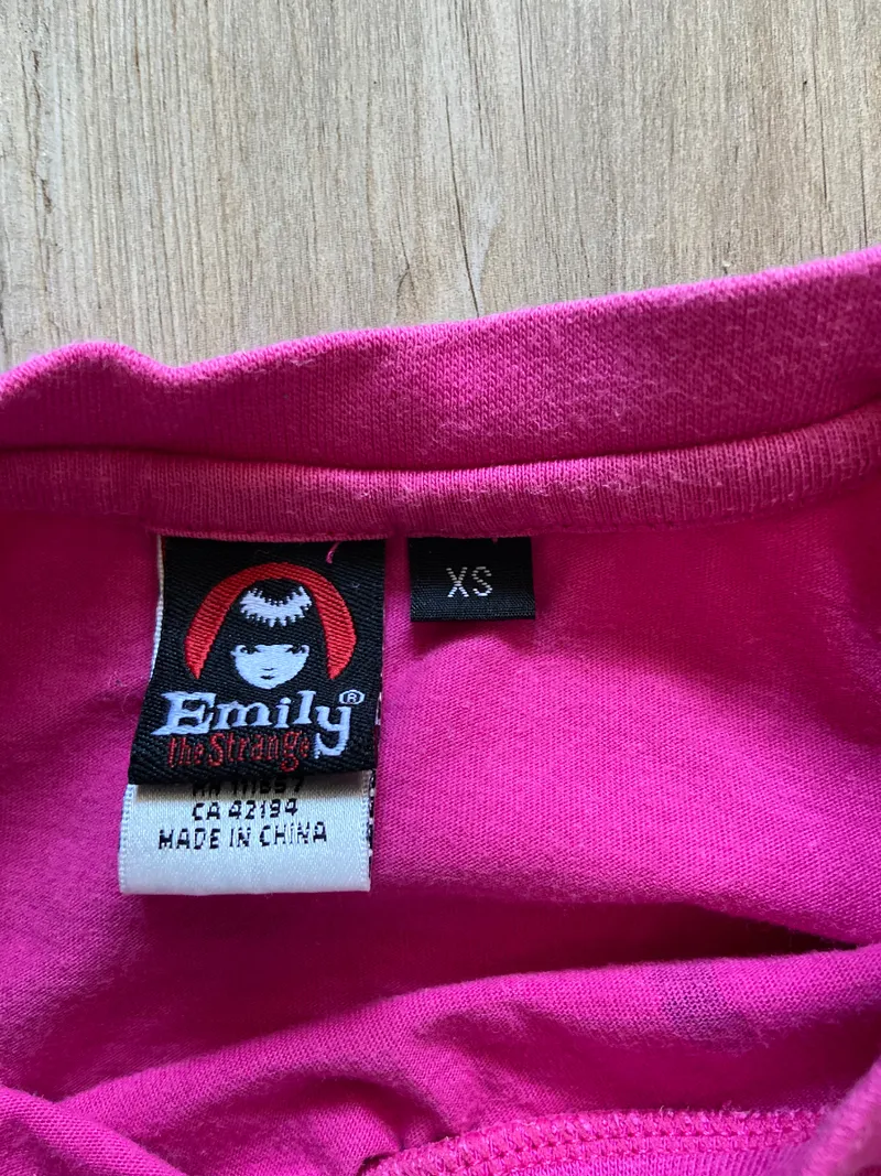 Emily the Strange Damen T-Shirt Pink Gr. 34, XS Katzen Motiv Casual 2