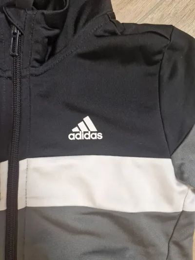 adidas Trainingsjacke Kinder Gr. 122 Schwarz Grau Weiß Sportjacke