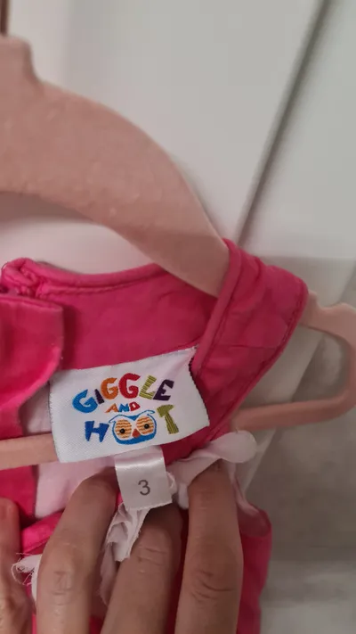 Giggle and Hoot Mädchen Sommerkleid Gr. 98/100 Pink Blumen Schmetterling