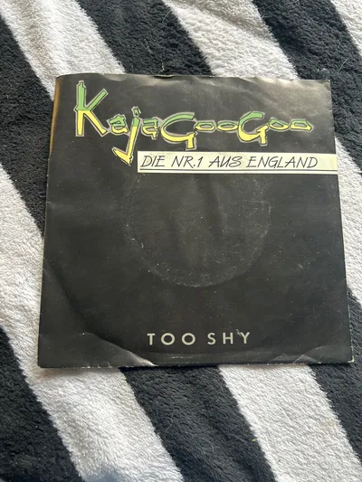 Kajagoogoo Too Shy 7" Vinyl Single 1983 New Wave Synth Pop EMI