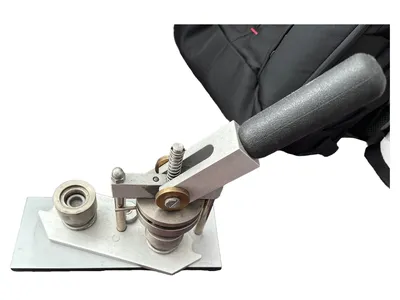 Vredestein Knopfmaschine Knopfpresse Handpresse Nähzubehör Silber