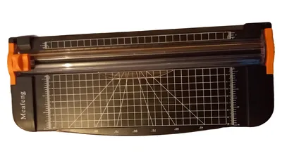 Meafeng Papierschneidegerät Rollenschneider Schneidemaschine Schwarz 38 cm