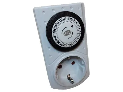 REV Zeitschaltuhr 25010A analog 24h Steckdose 230V 3680W Timer weiß