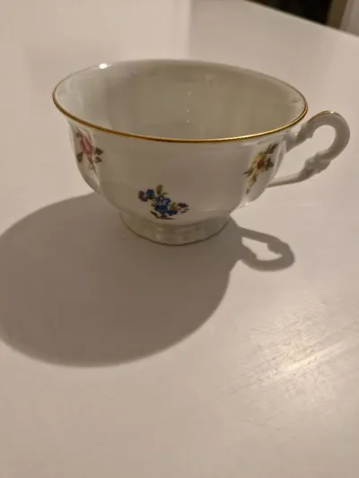 FÜRSTENBERG Porzellan Tasse Unterteller Blumenmuster Weiß 6cm 2tlg