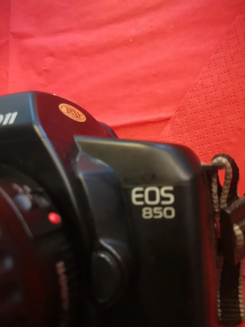 Canon EOS 850 Analoge Spiegelreflexkamera Schwarz 3