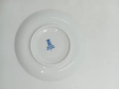 Wallendorfer Porzellan Unterteller Weiß Blaue Rosen 15, 5 cm Klassisch