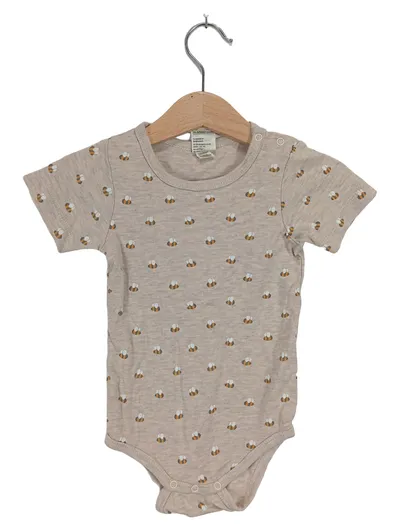ALANA Baby Body Bienenmuster Beige Gr. 62 Baumwolle
