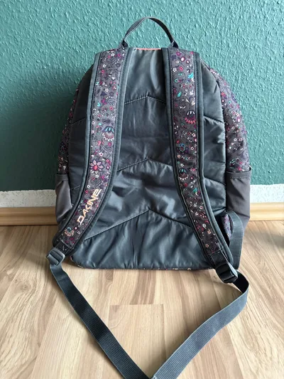 Dakine Damen Rucksack Blumenmuster Mehrfarbig Casual Freizeit Schule